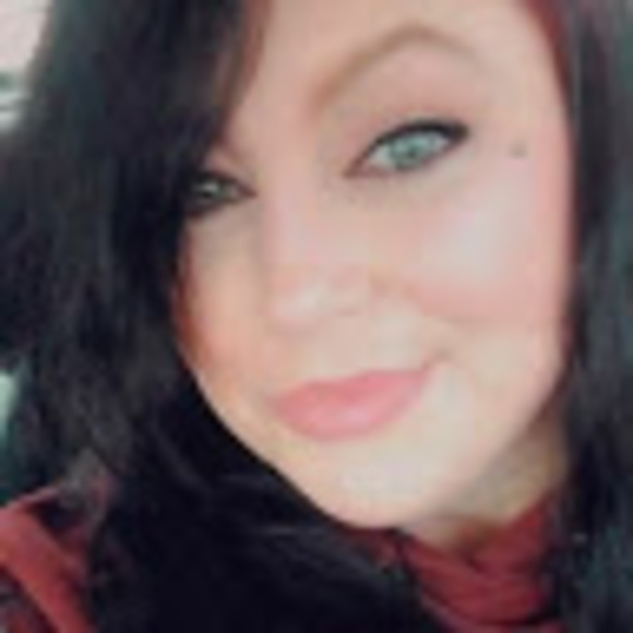 Meet your Posher, Brandy - Picture 1 of 1